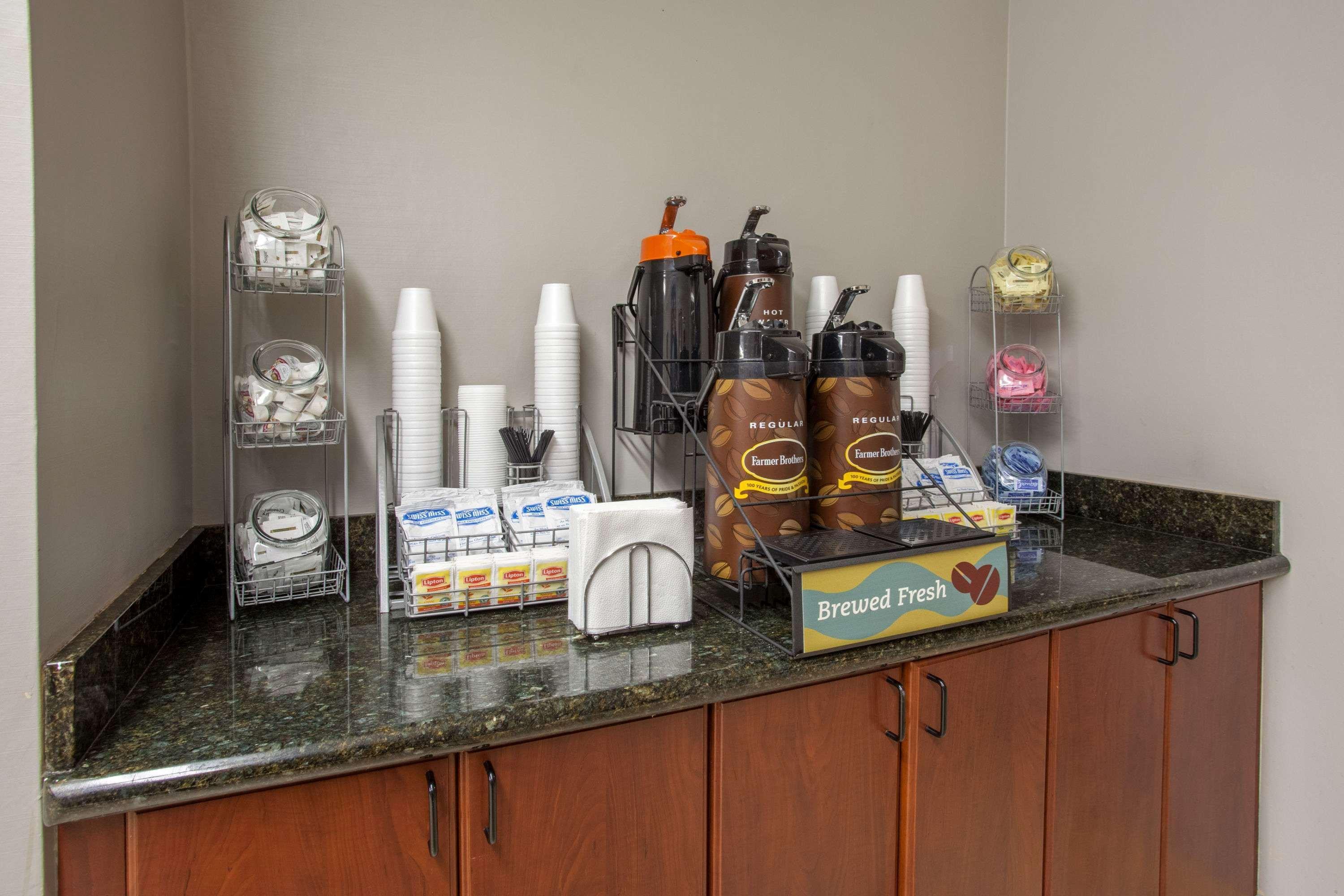 Super 8 By Wyndham West Monroe Hotel Buitenkant foto