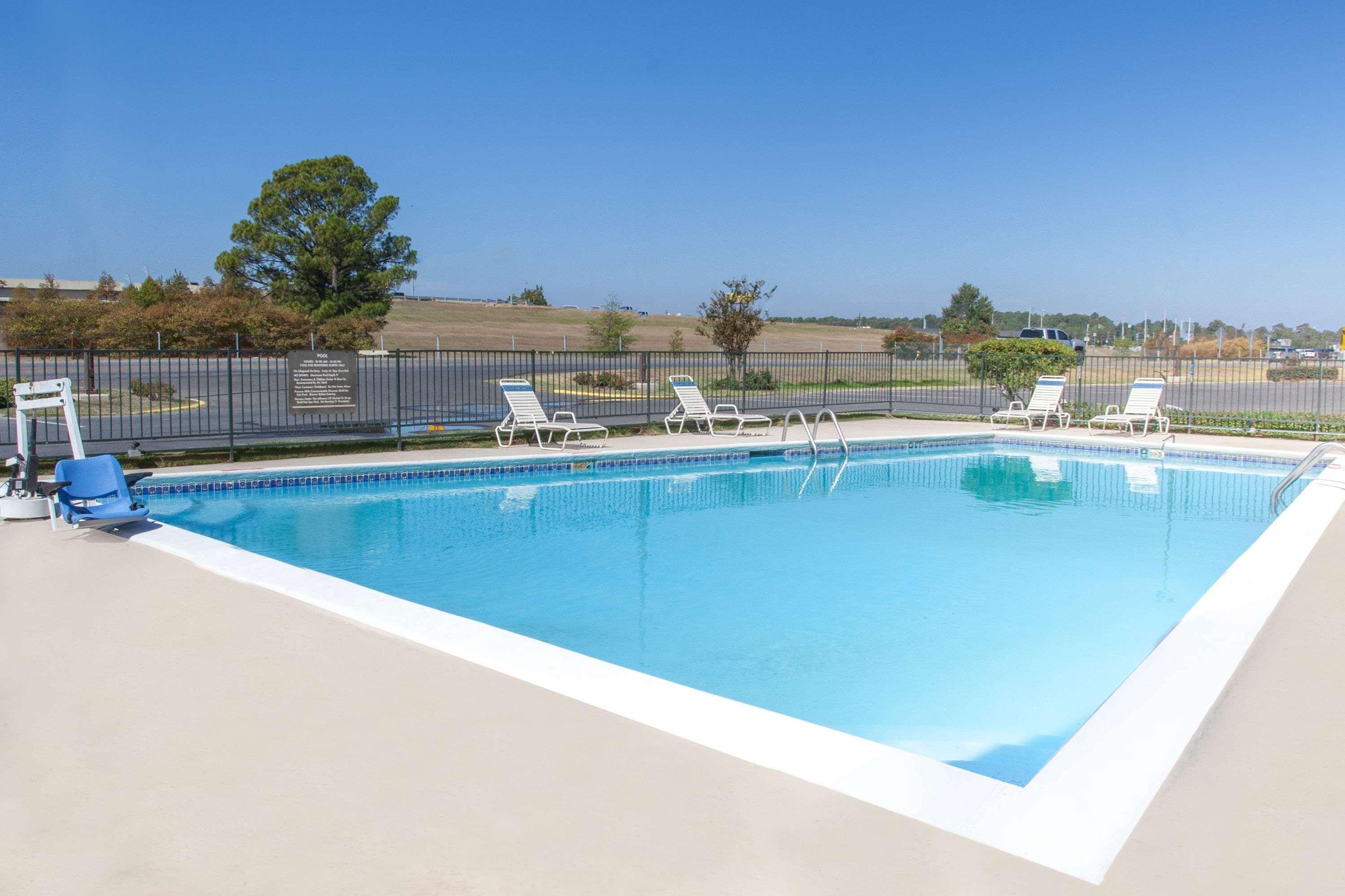 Super 8 By Wyndham West Monroe Hotel Buitenkant foto
