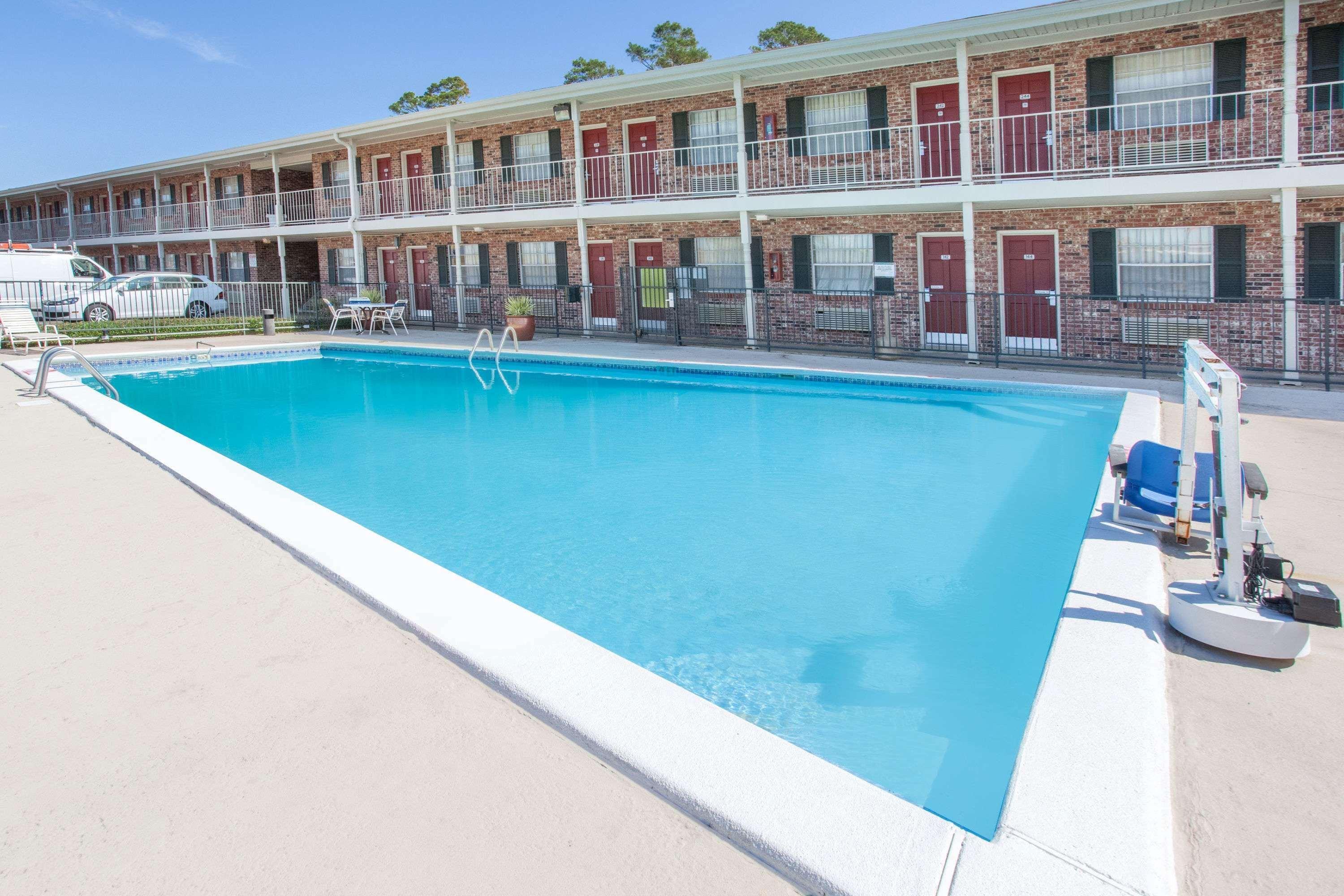 Super 8 By Wyndham West Monroe Hotel Buitenkant foto